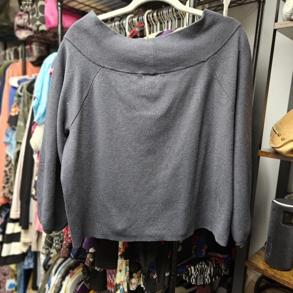 H&M charcoal sweater size xl - Picture 2 of 3